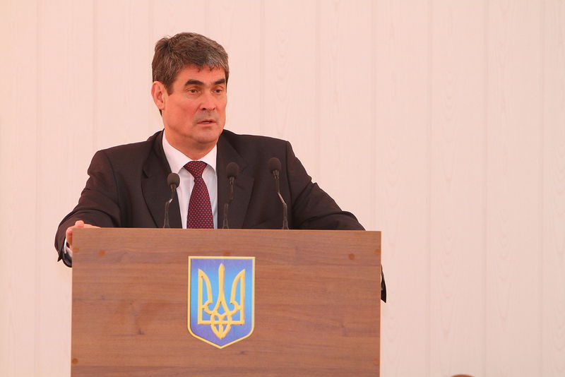 Голова обласної державної адміністрації Борис Петров виступає перед активом м. Мелітополь