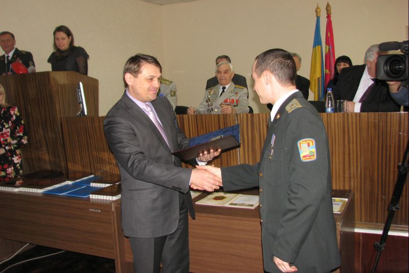Юрій Пелих привітав кращих військовослужбовців області за високі досягнення у роботі