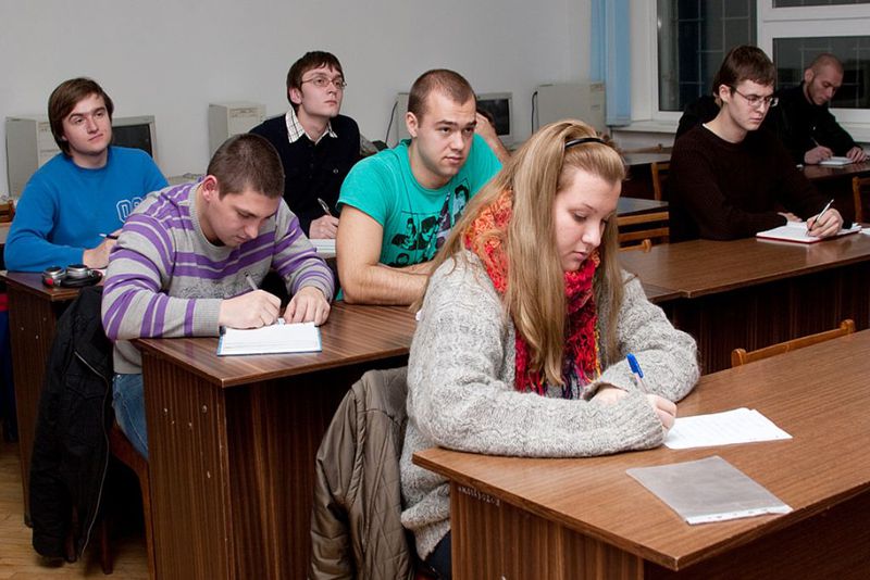 Обдарованим студентам призначено стипендії обласної державної адміністрації 