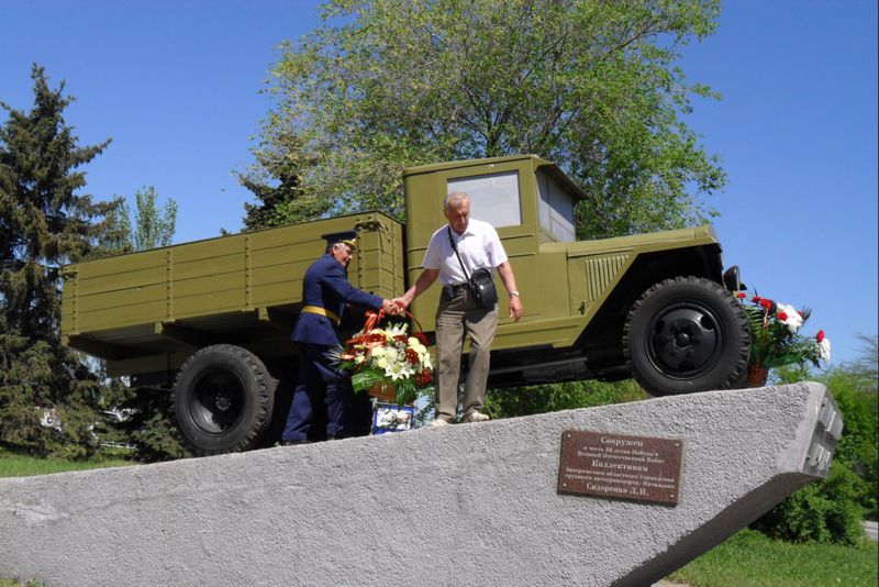 Запоріжці вшанували пам'ять воїнів-автомобілістів