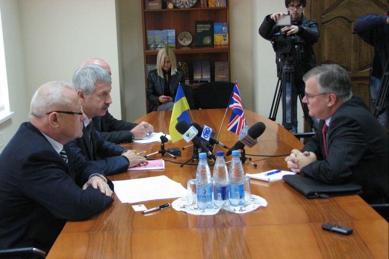 Зустріч керівництва Запорізької області з Надзвичайним та Повноважним Послом Великобританії в Україні