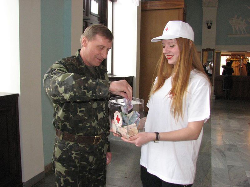 Запорізькі артисти провели благодійний концерт на підтримку української армії