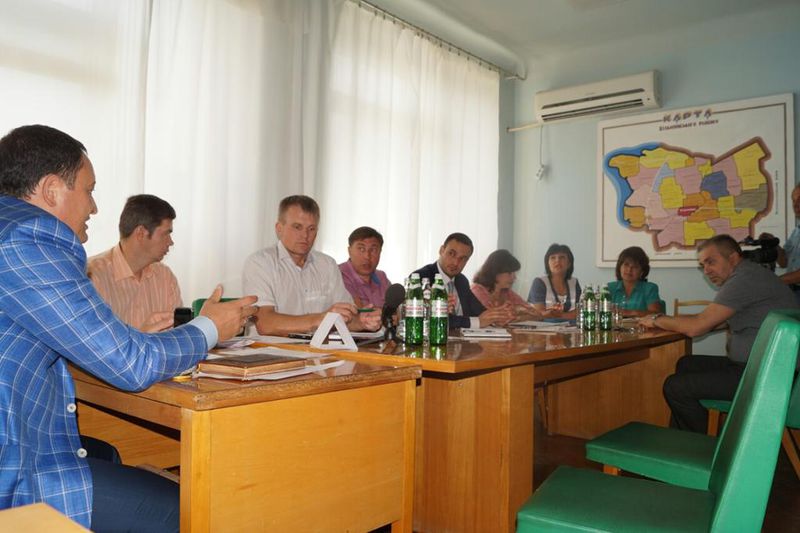 Влада регіону бере на контроль питання водопостачання та каналізації Вільнянська