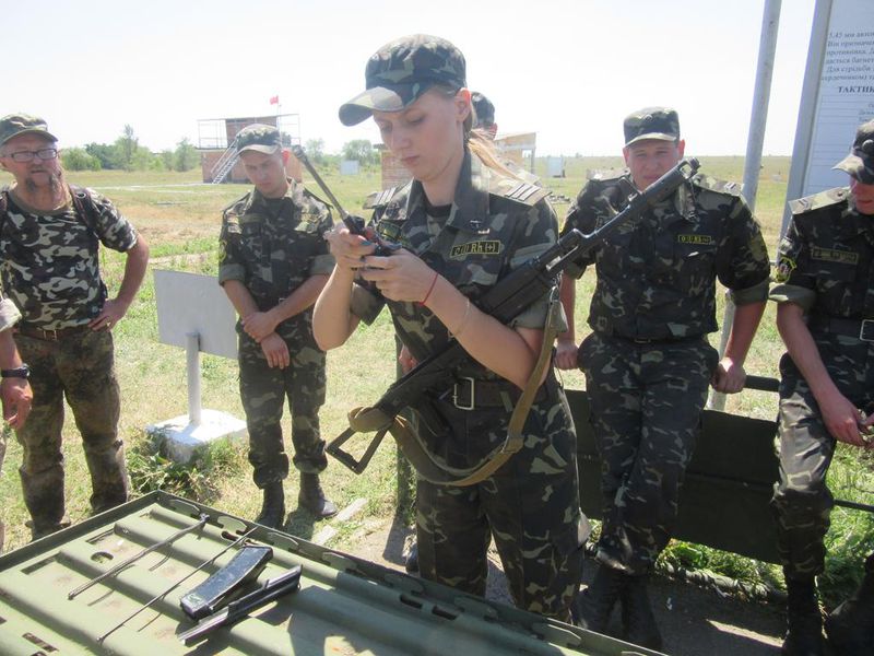 Козаки та курсанти військової кафедри  провели навчання на полігоні 