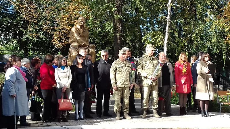 Запоріжці вшанували героїв-артилеристів