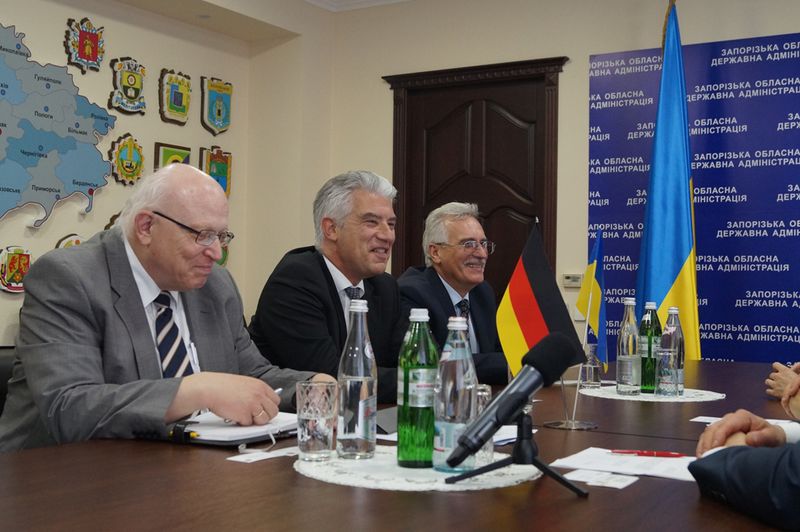 Німецький посол у Запоріжжі: «Санкції припинять, коли Росія виконає Мінські угоди»