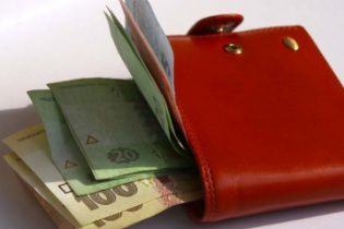 Середня зарплата в області перевищила 6 тисяч гривень