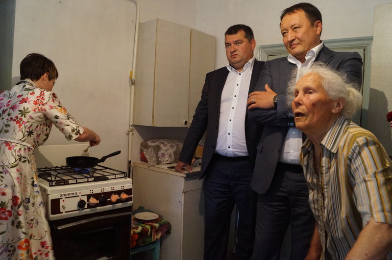 Жителі селища Приазовське радіють відкриттю газопроводуc