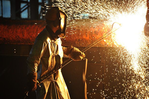 Запорізькі металурги зустрічають професійне свято зростанням виробництва