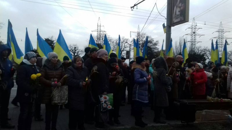 Запоріжці вшанували пам’ять жертв голодоморів в Україні