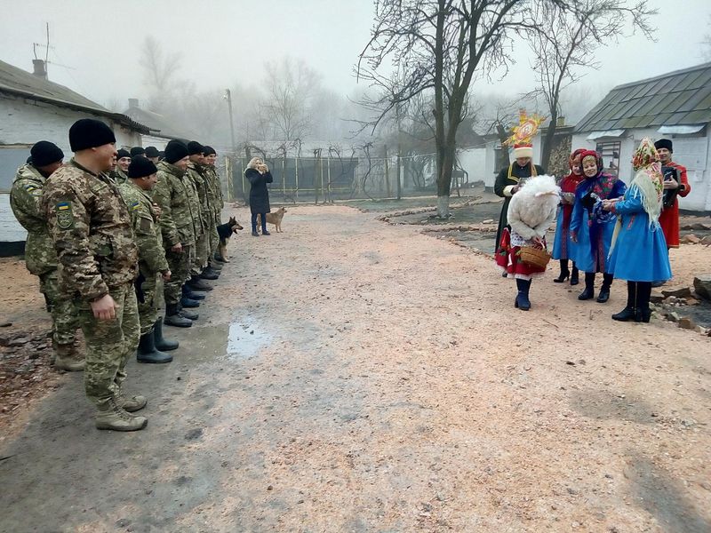 Артилеристам і десантникам подарували святковий настрій 