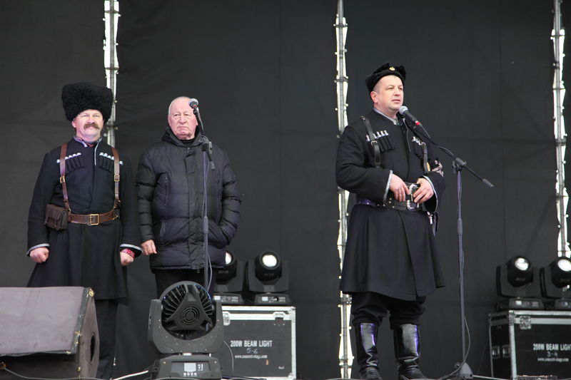 У Запоріжжі відсвяткували  Різдво по-козацьки фестивалем вертепів та колядників