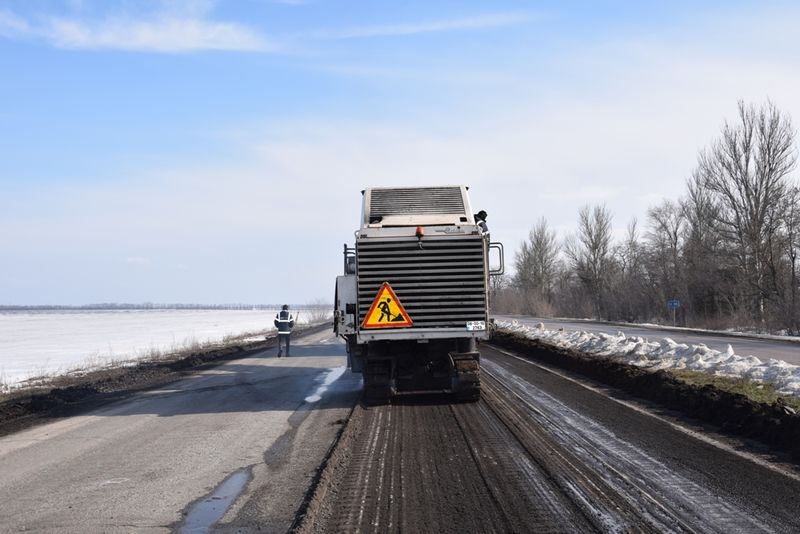 На запорізькій трасі відновлено ремонтні роботи