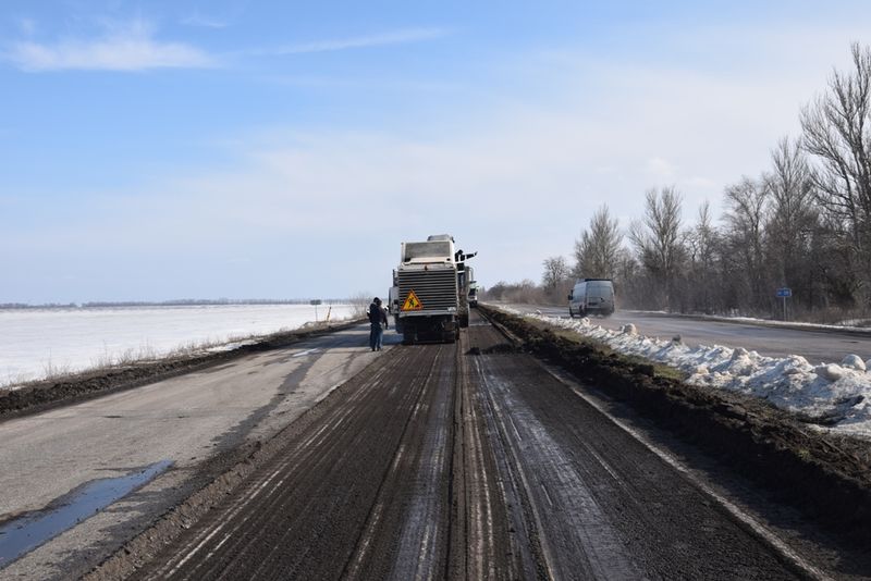 На запорізькій трасі відновлено ремонтні роботи