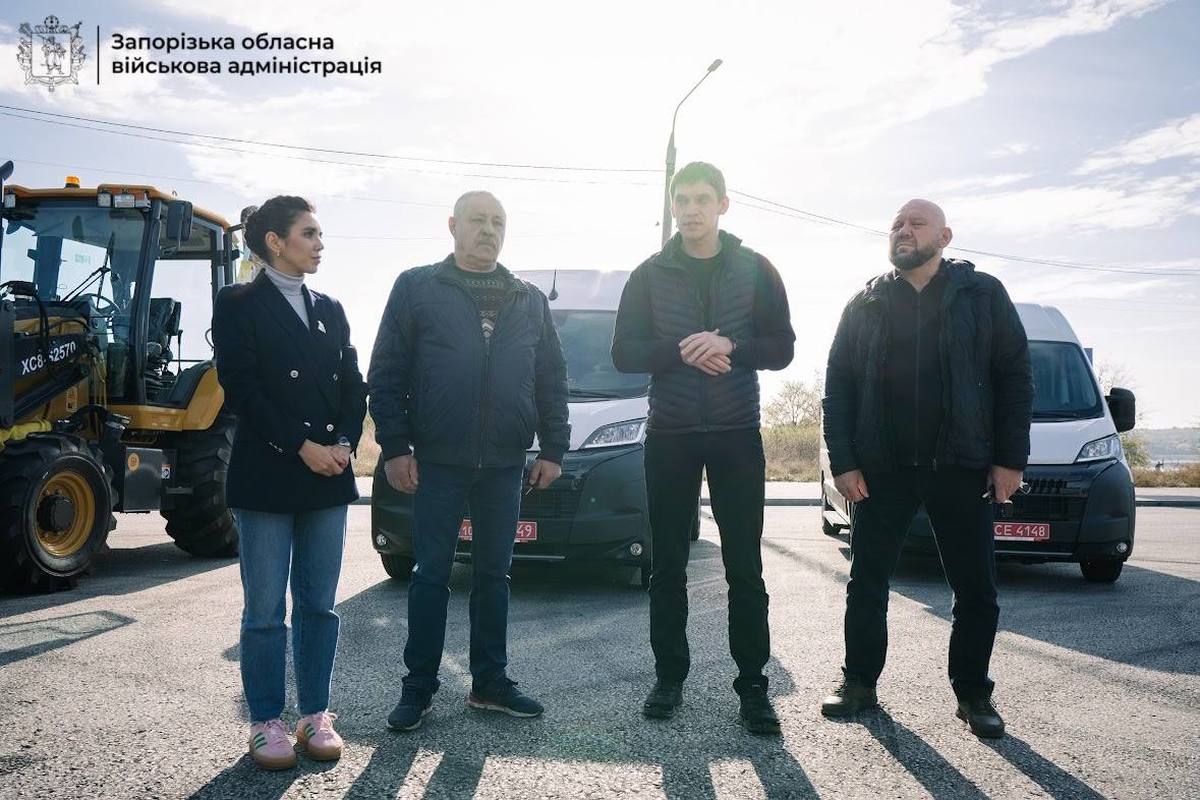 Громади та комунальне підприємство Запорізької області отримали нову техніку